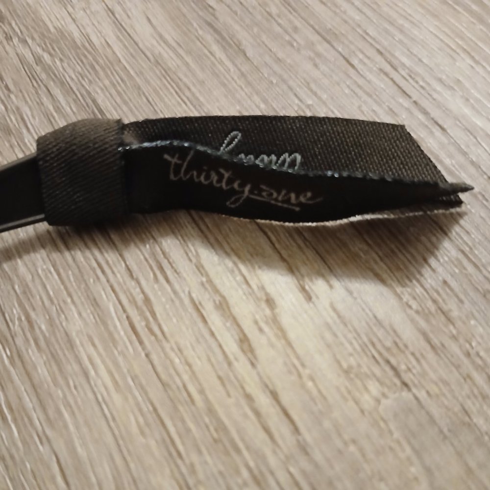 Thirty -One Circle Pattern Pouch - image 3